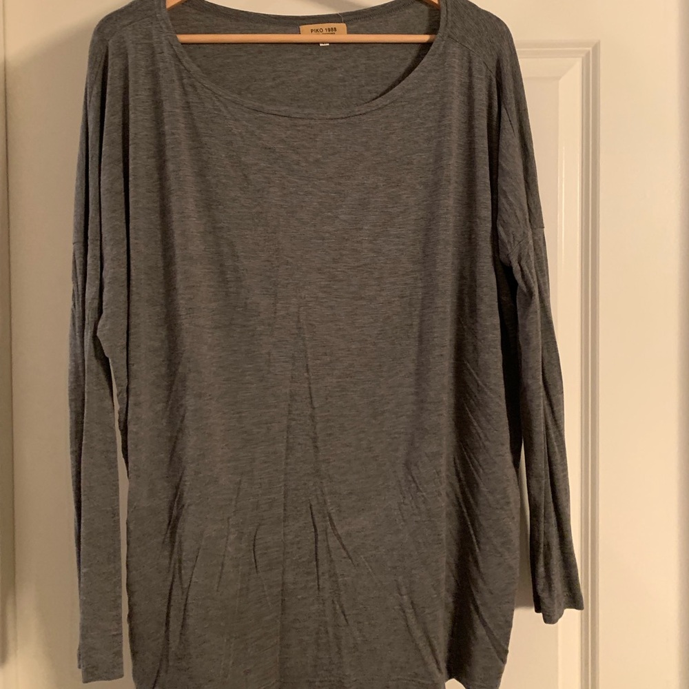 Grey Piko top